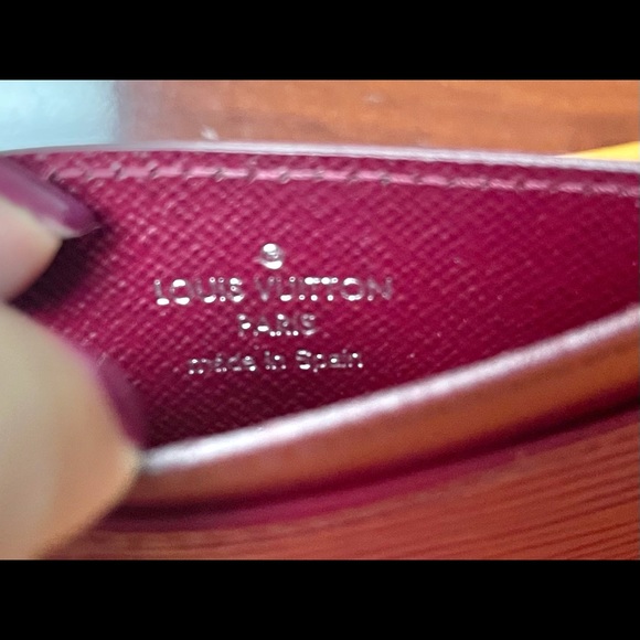 💔SOLD Louis Vuitton Epi Leather Card Case - Picture 6 of 7